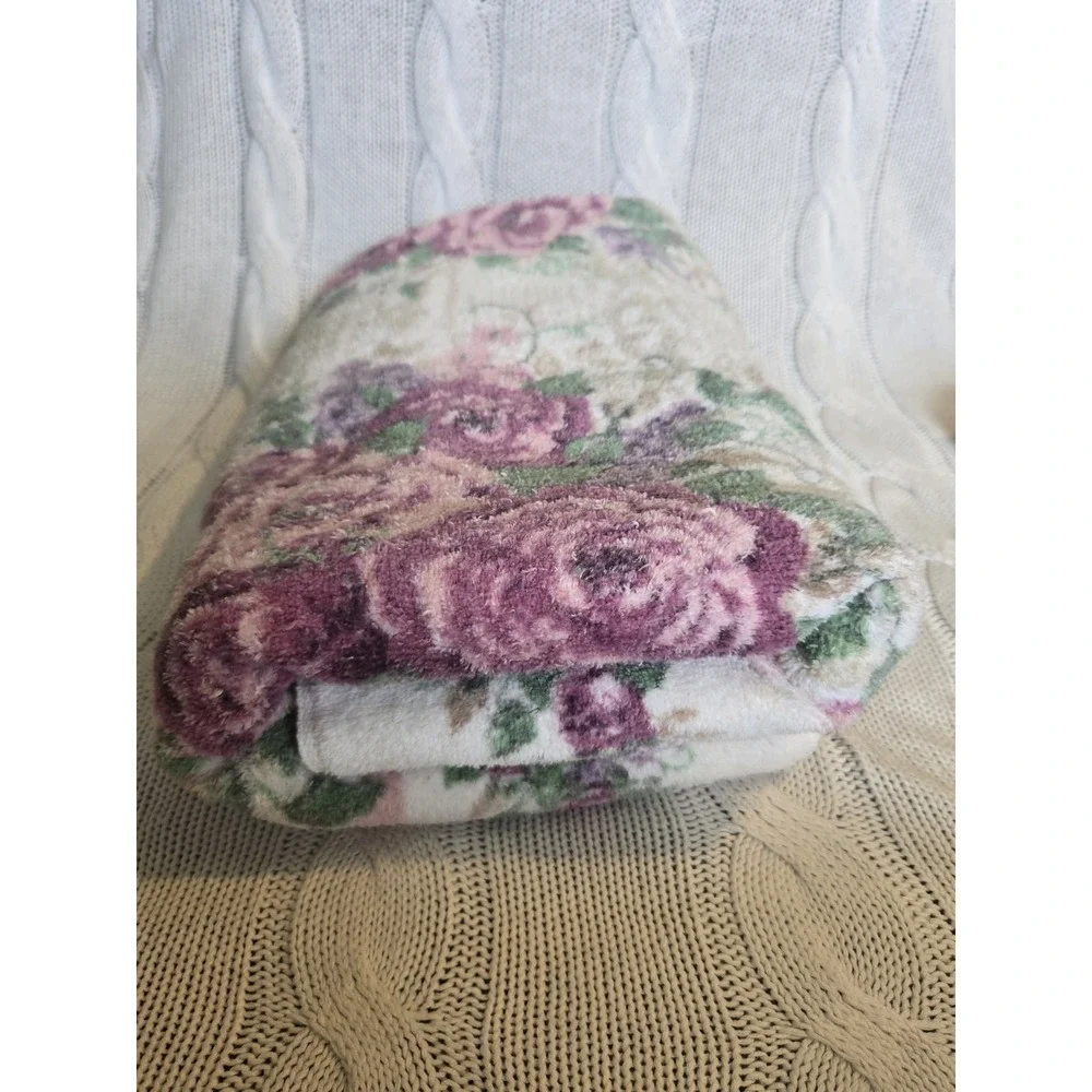 Vintage The Art Of Glenda Turley Bath Towel Pink Purple Roses Cottagecore